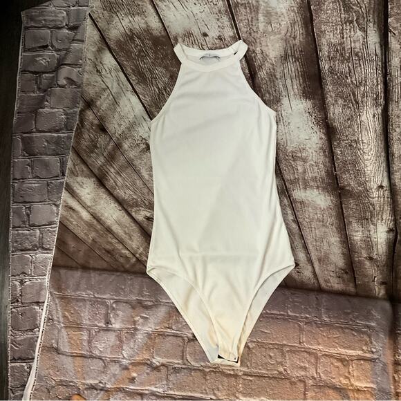 ZARA Trafaluc White Ribbed Bodysuit  S Elevated Basic Casual Minimalist Layering - Picture 1 of 10